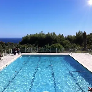 https://le-poseidon-vue-mer.fr-provencehotel.com